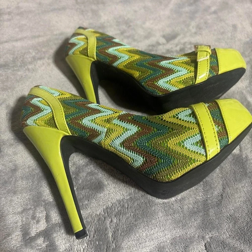 Qupid Green Heels